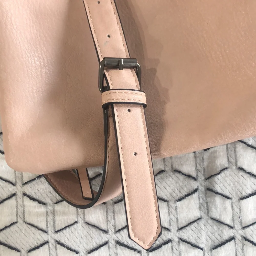 Pink cross body purse - Picture 7 of 7
